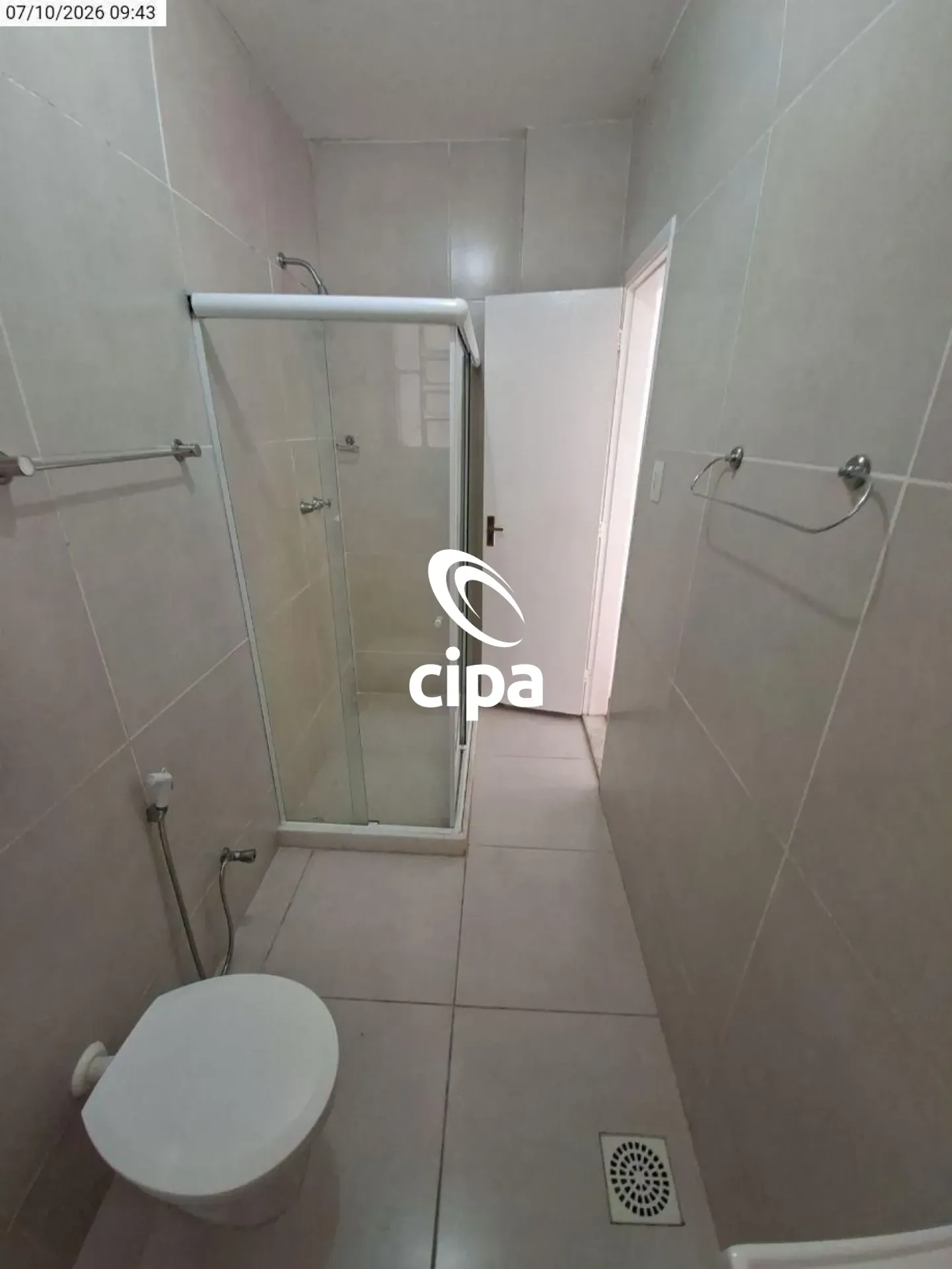 Apartment, 82 m², with wood or laminate floors — photo 9