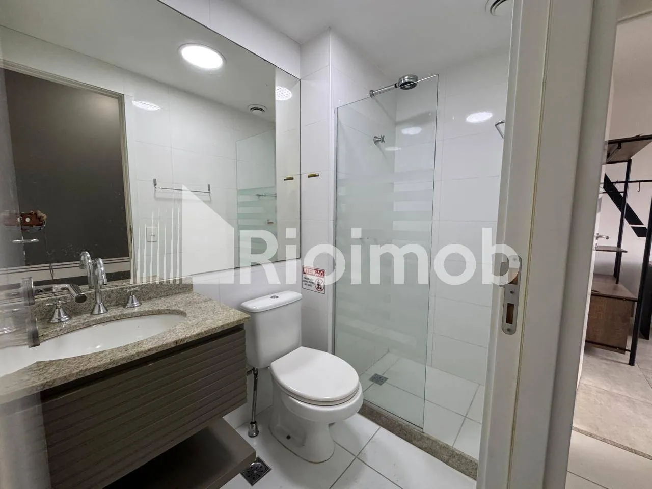 2-bedroom apartment with a mountain view — photo 7