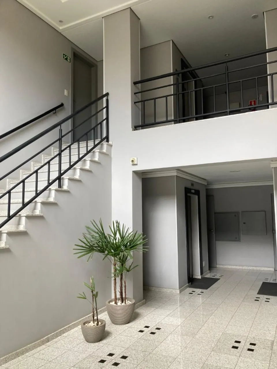 Unfurnished 3-bedroom apartment with 2 bathrooms — photo 6