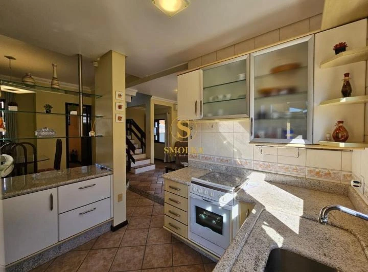 Casa amplia de 456 m² con 3 dormitorios y 2 baños — photo 4