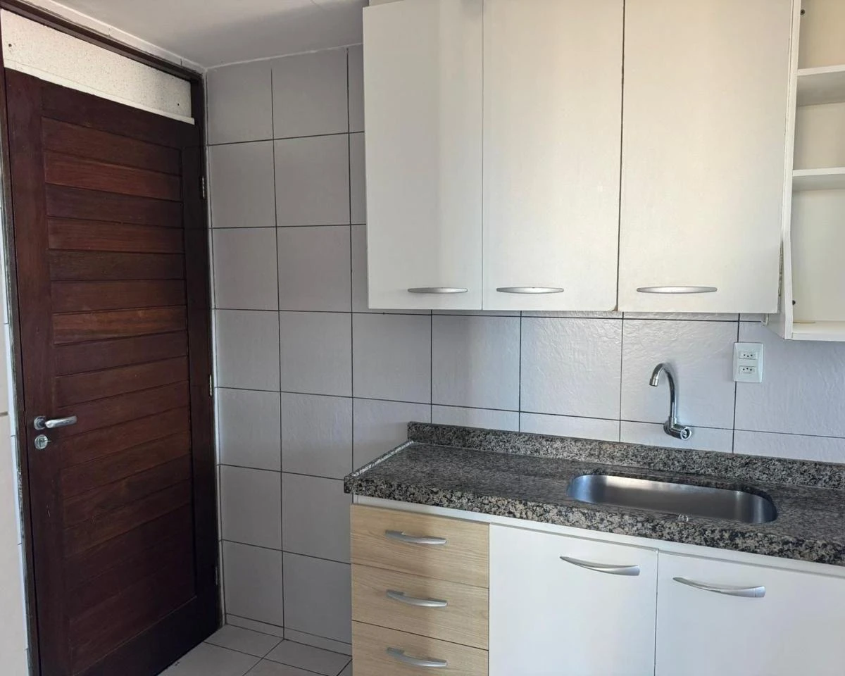 Квартира 65 м² с 2 спальнями и 1 ванной при спальне