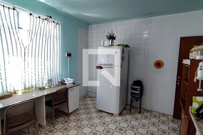 Rental house with 4 bedrooms and 600 m² — photo 5