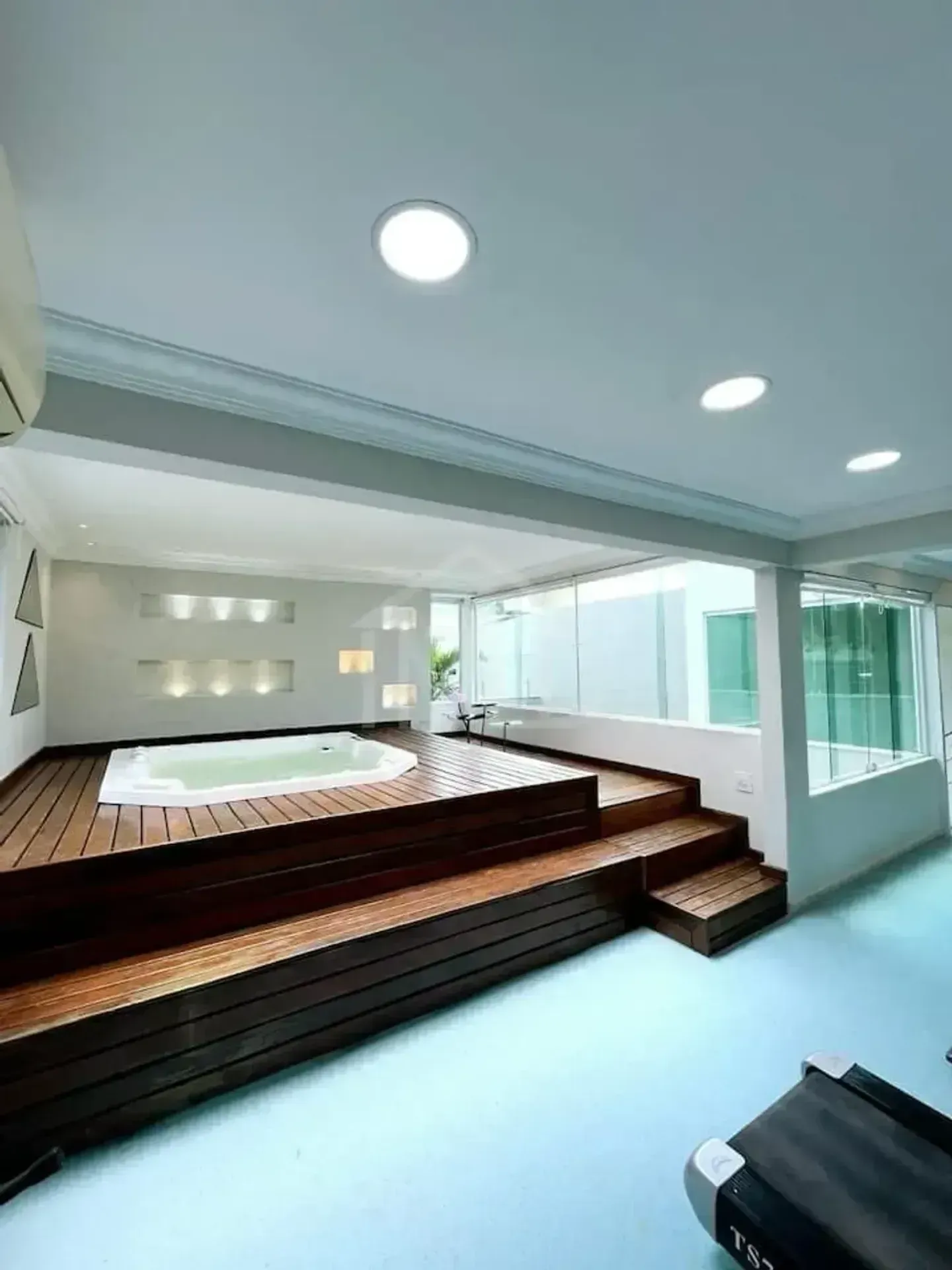 Casa mobiliada com 7 suítes e 10 banheiros, 720 m² — photo 33