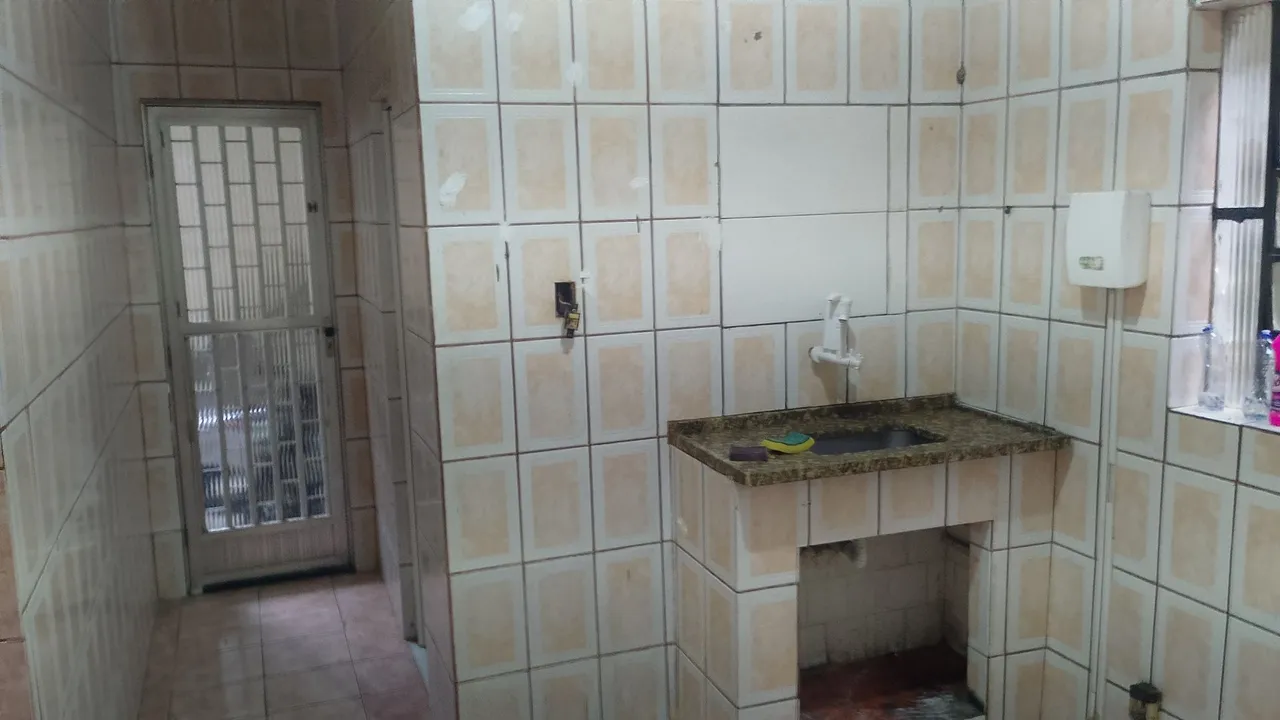 Дом с 2 спальнями и 1 ванной, без парковки — photo 3
