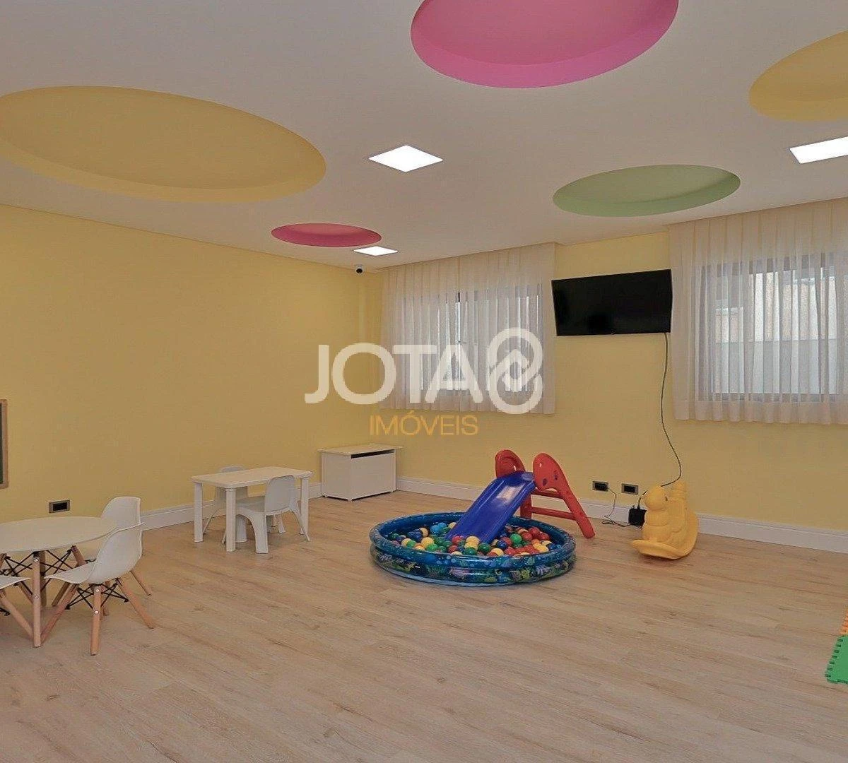 Мебльований дуплекс із 3 спальнями та 243 м² — photo 18