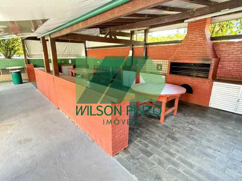 3-bedroom apartment with a park view in Rio de Janeiro — photo 19