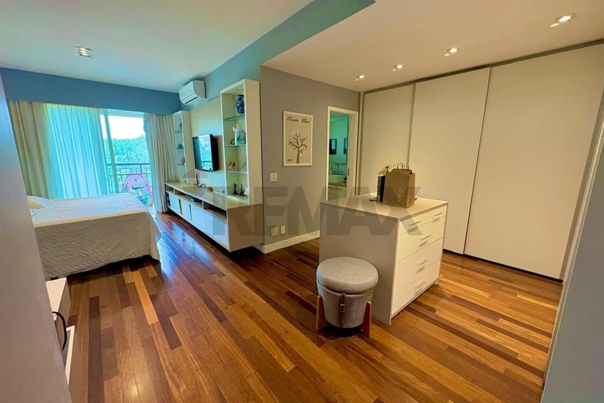 Apartamento de 315 m² com 4 dormitórios e 5 banheiros — photo 32