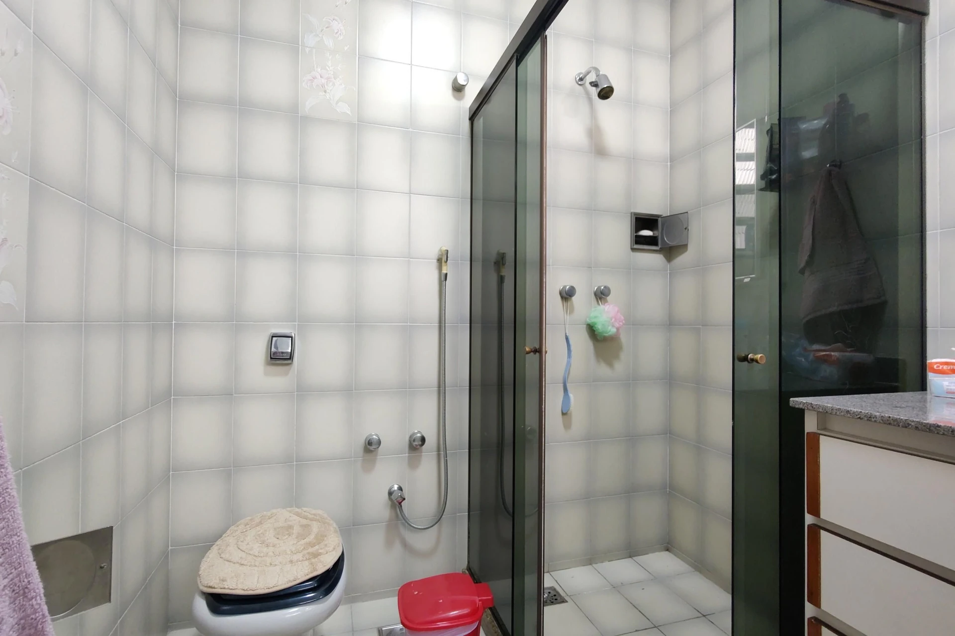 Jacuzzi y 3 dormitorios: casa de 742 m² — photo 60