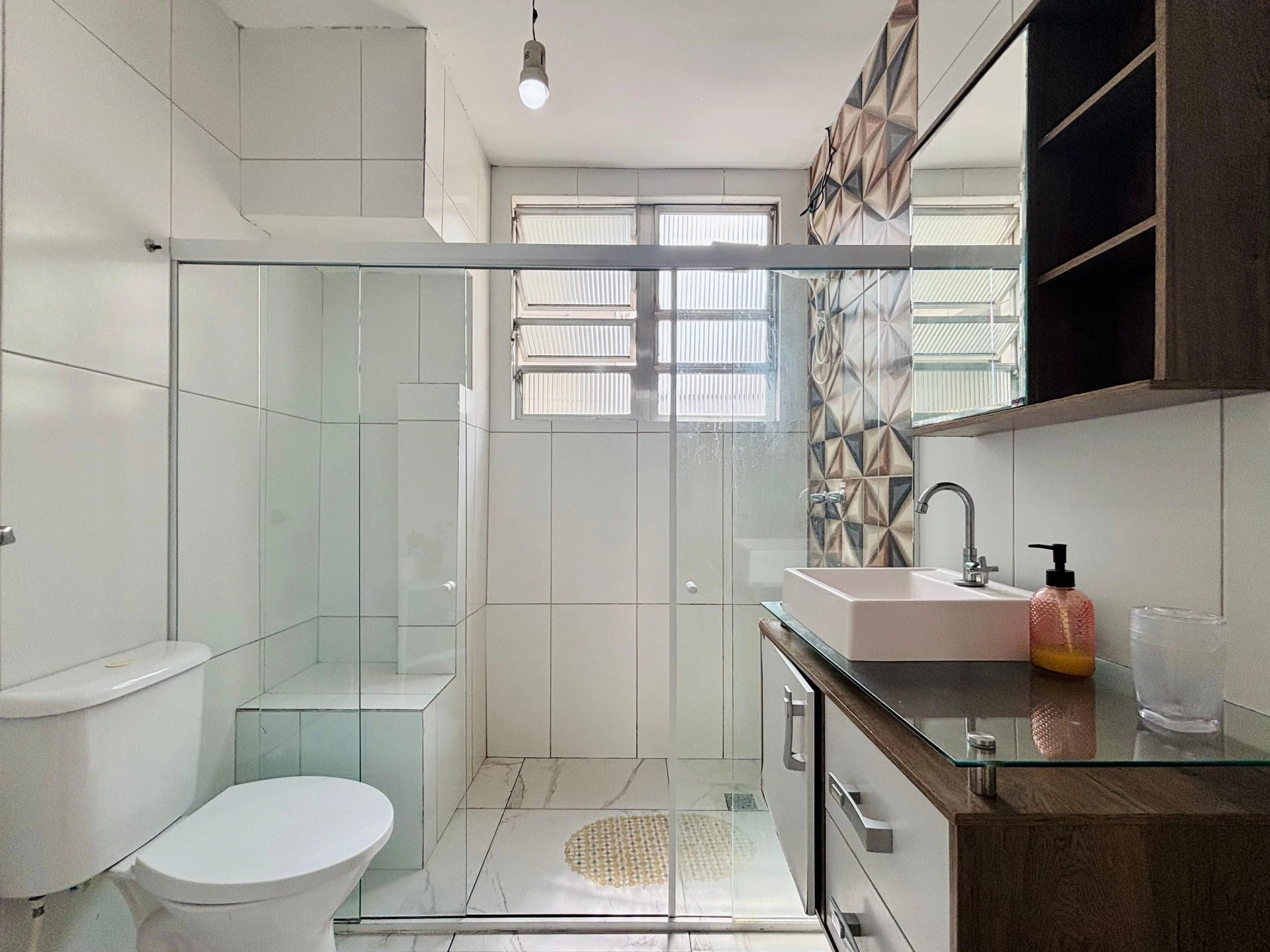 3-bedroom apartment with a water view — photo 7