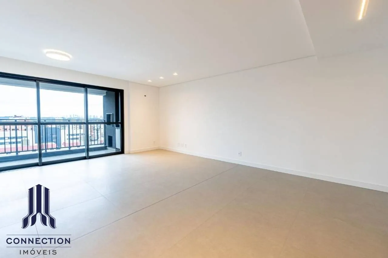 3-bedroom apartment with a grill on the balcony — photo 42