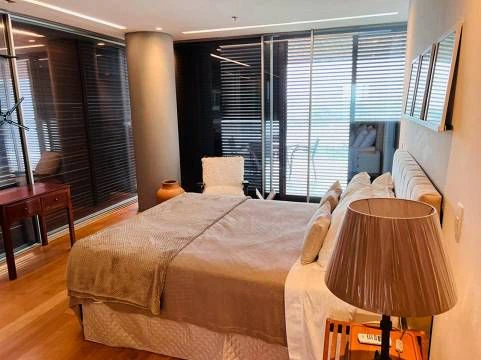 Furnished 1-bedroom apartment with water view — photo 3