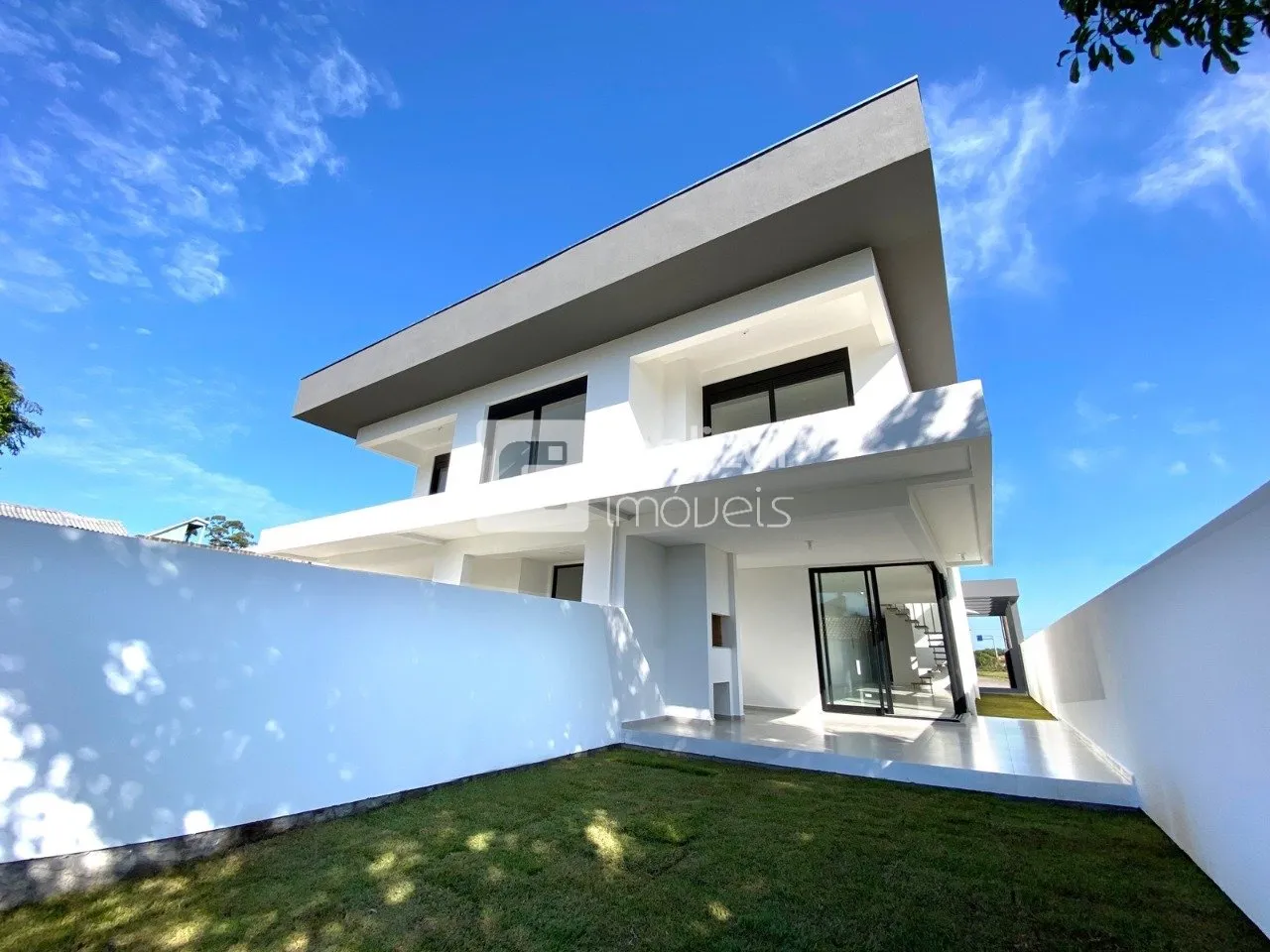 Casa con 3 suites y 2 plazas con jardín y barbacoa — photo 19