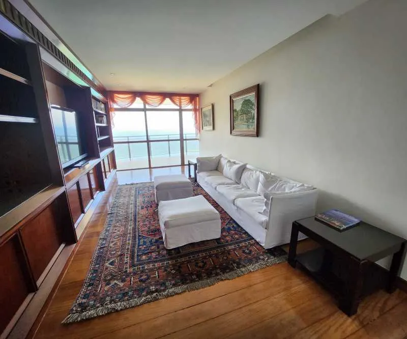 Apartment, 270 m², with a water view — photo 21