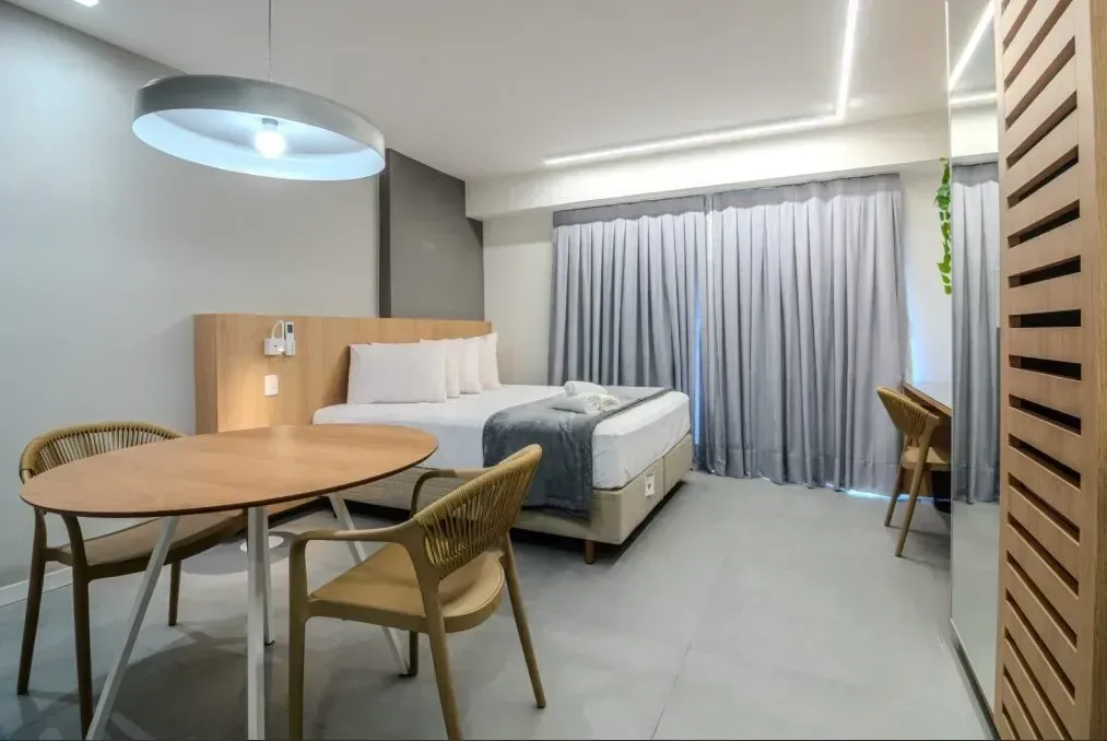 Apartamento amueblado de 1 dormitorio con balcón cerrado — photo 8