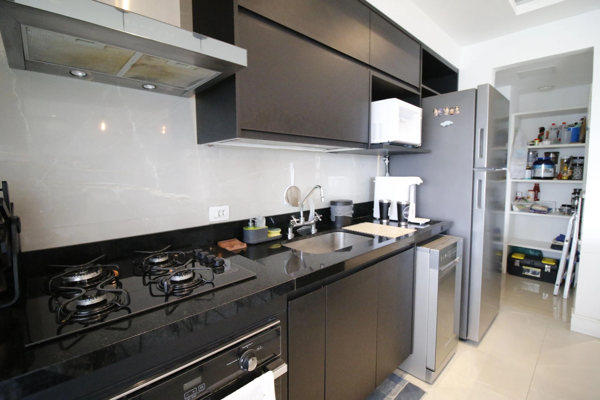 One-bedroom apartment with a dishwasher — photo 9