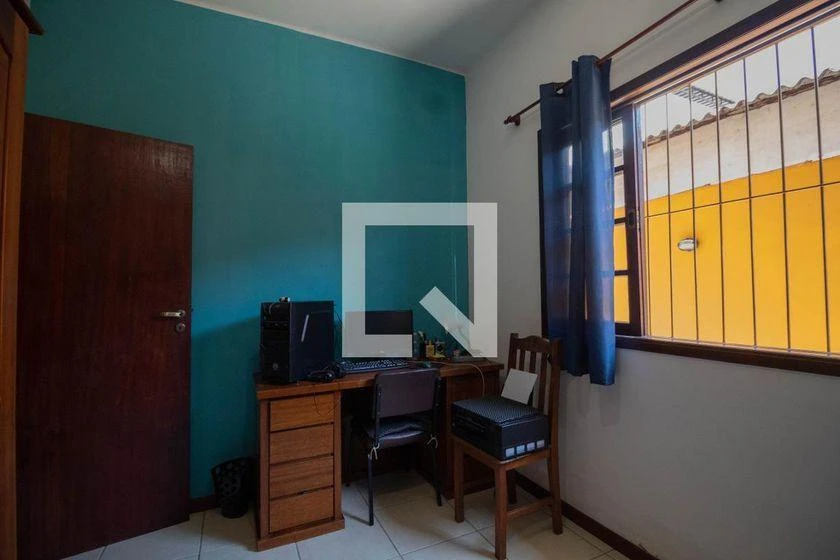 Casa de 450 m² con 6 dormitorios y 4 baños — photo 4