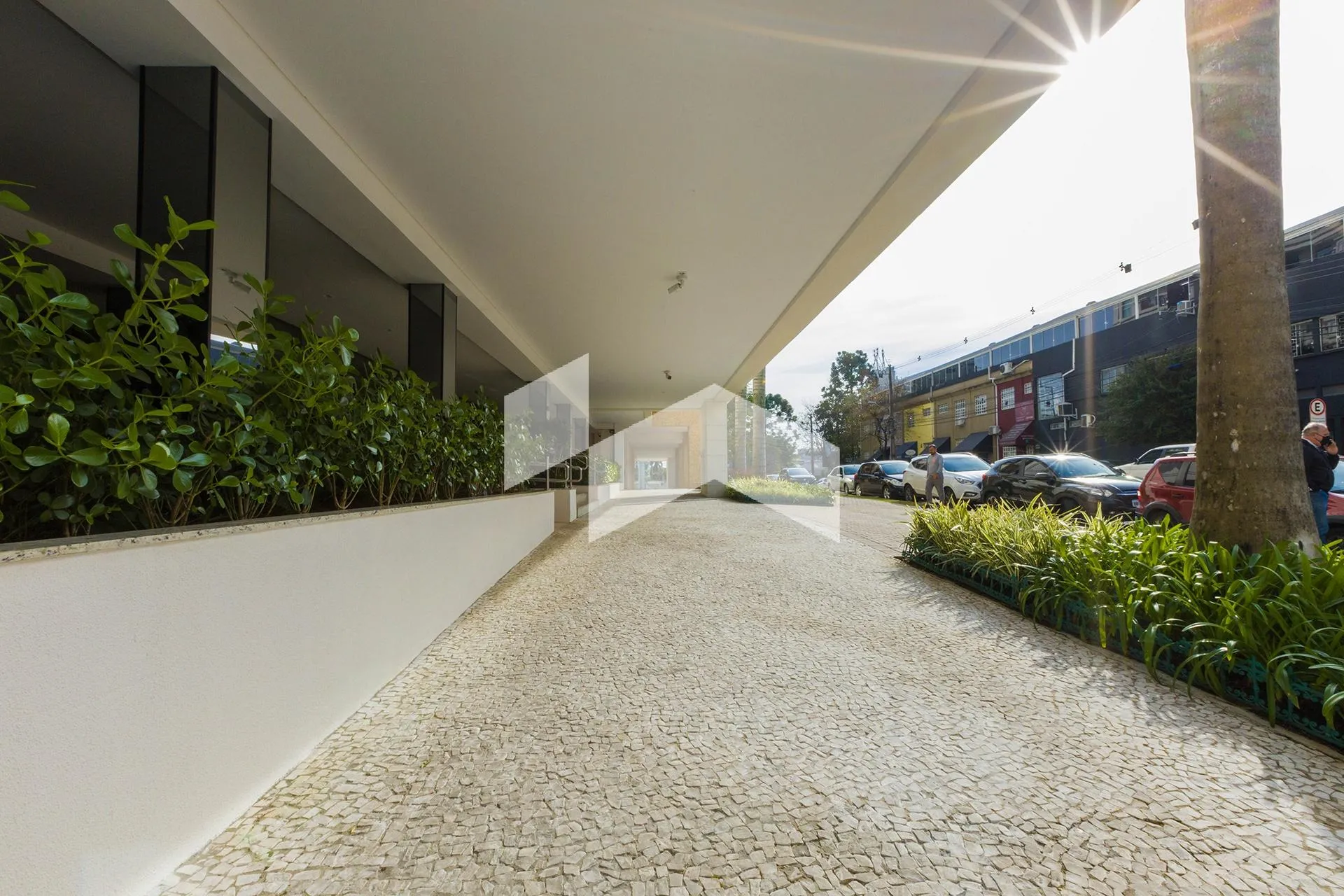 Furnished 71 m² apartment with 2 bedrooms and 2 bathrooms — photo 33