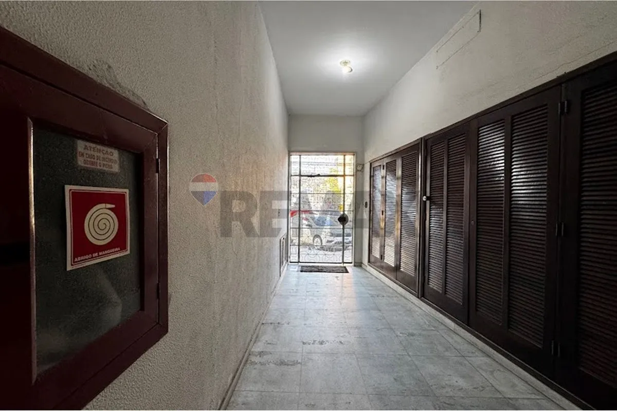 Apartment, 65 m², with wood or laminate floors — photo 38