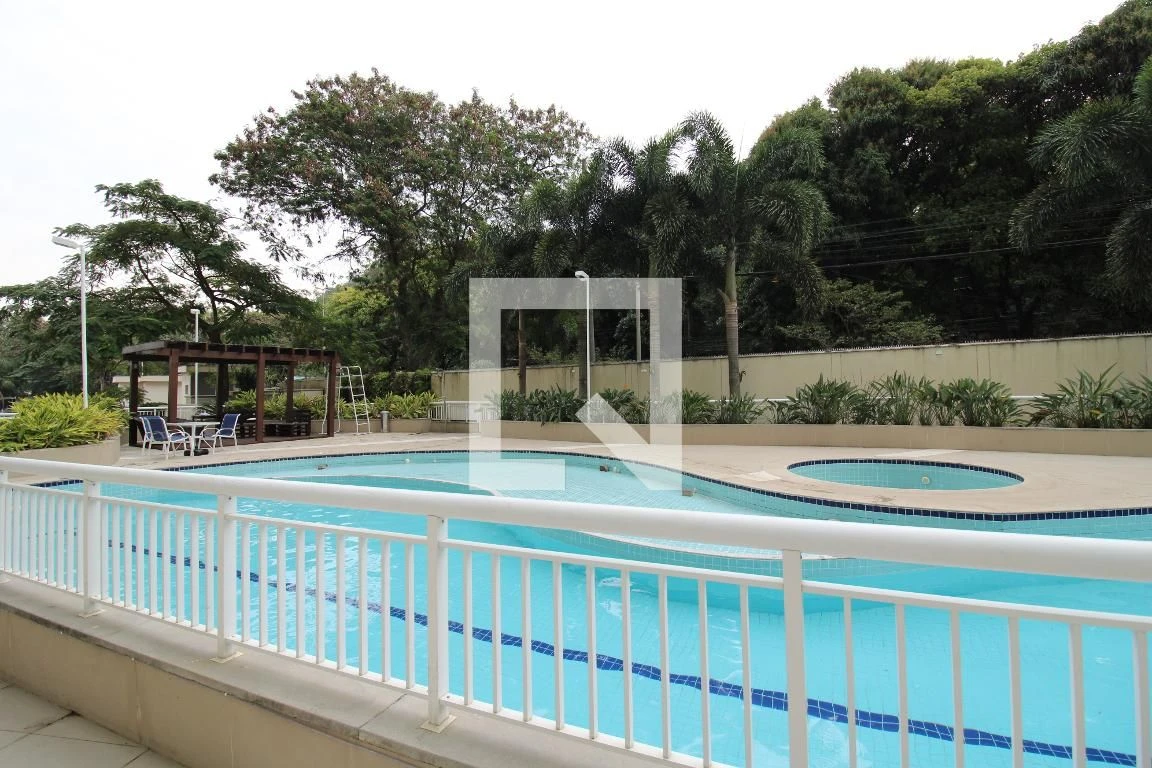 1-bedroom apartment with a glassed-in balcony — photo 39