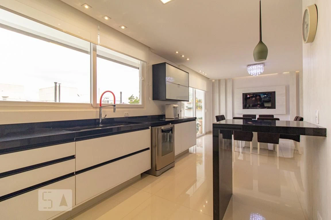 Furnished house, 220 m², with a grill on the balcony — photo 24