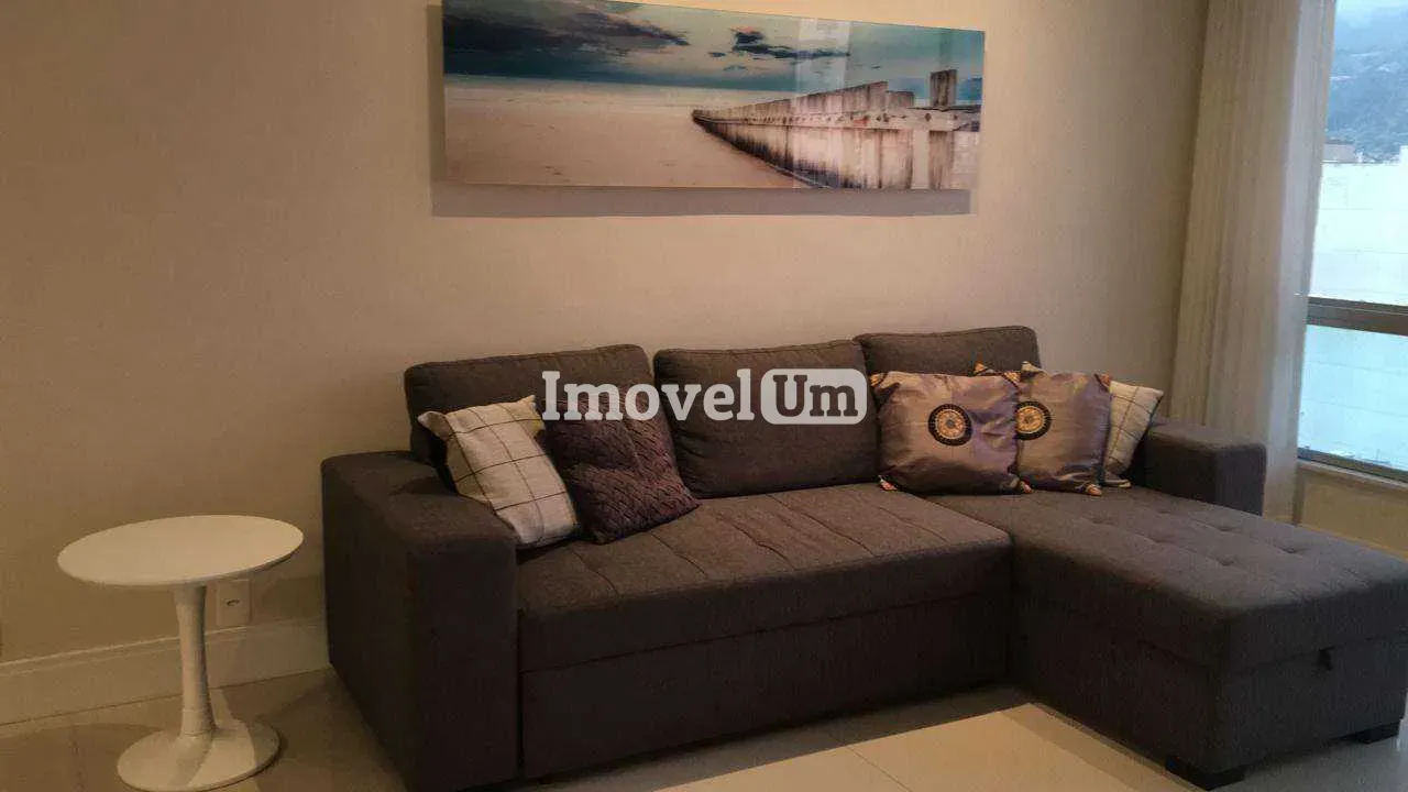 Apartment with 3 bedrooms and built-in wardrobes — photo 4