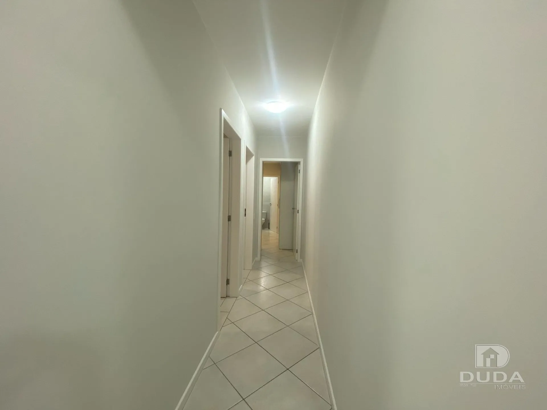 3-bedroom apartment with a home office — photo 19