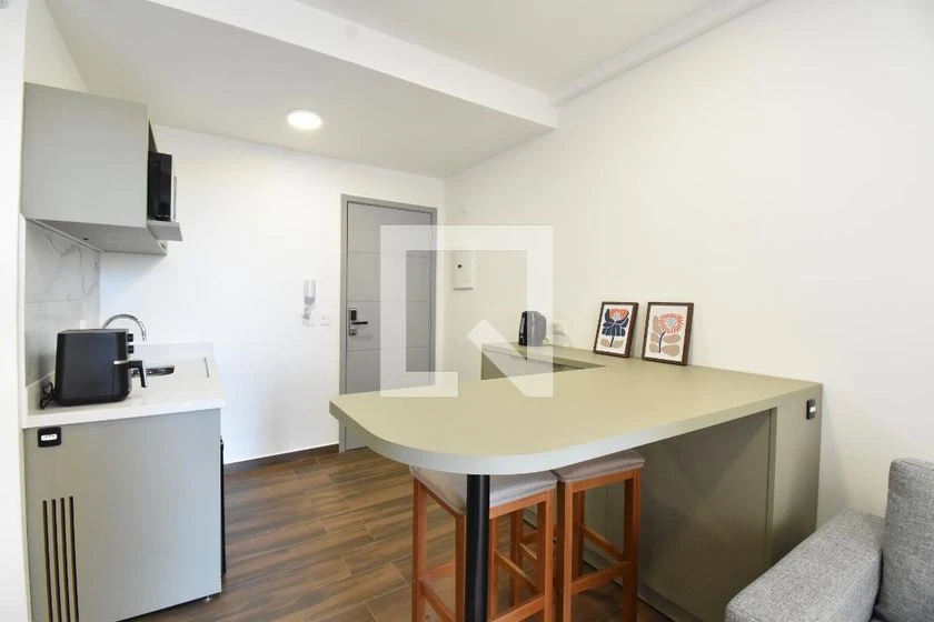 Furnished studio with 1 bedroom and a balcony — photo 11