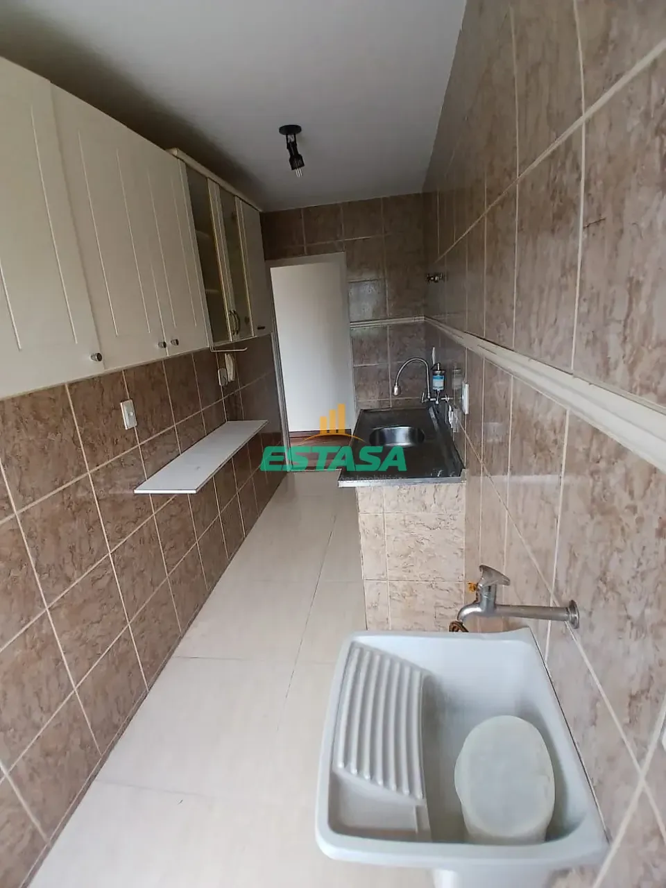Unfurnished rental apartment with 2 bedrooms — photo 4