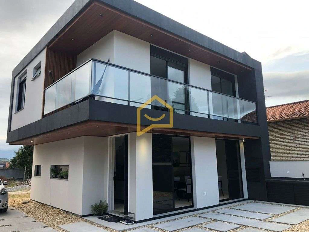 Casa mobiliada com 3 dormitórios e cozinha aberta — photo 4