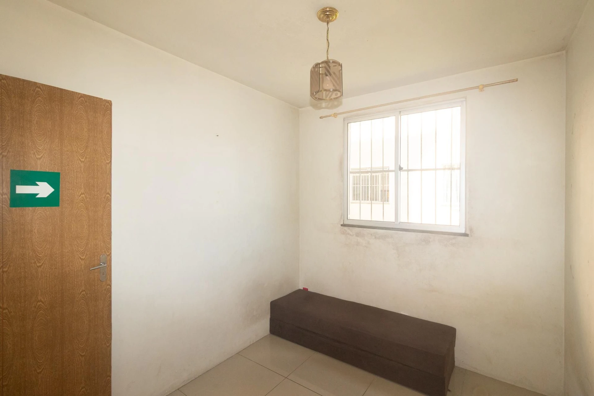 Unfurnished apartment with 2 bedrooms and a separate kitchen — photo 36