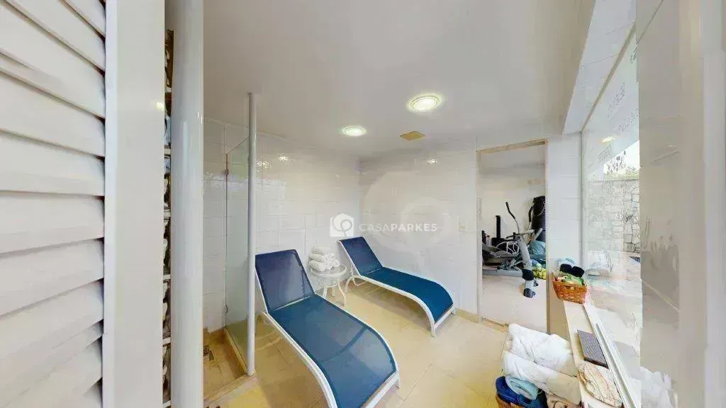 House with 5 bedrooms and 5 bathrooms, 500 m² — photo 29