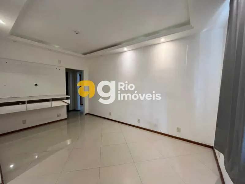 Bathtub in a 3-bedroom apartment, 105 m² — photo 8