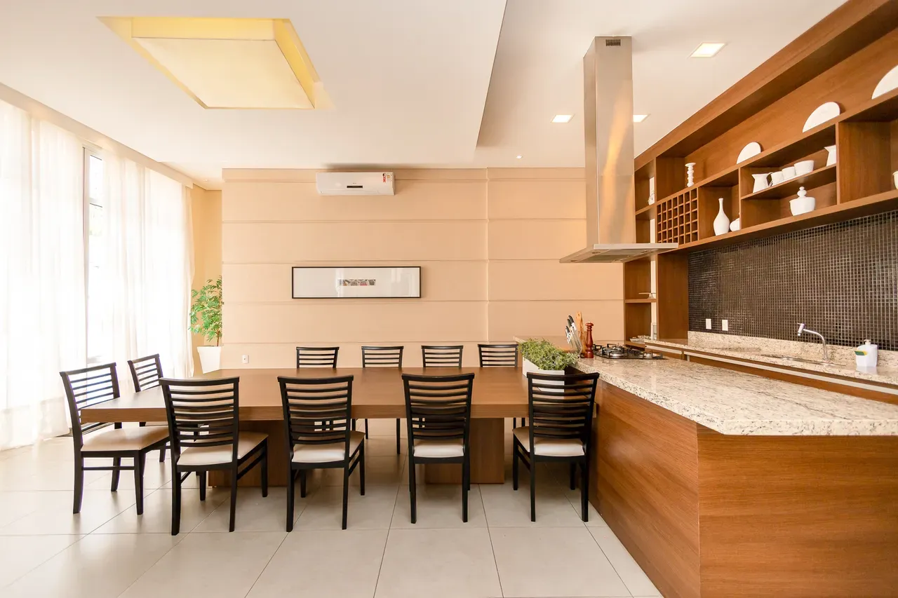 3-bedroom apartment with a home office — photo 38
