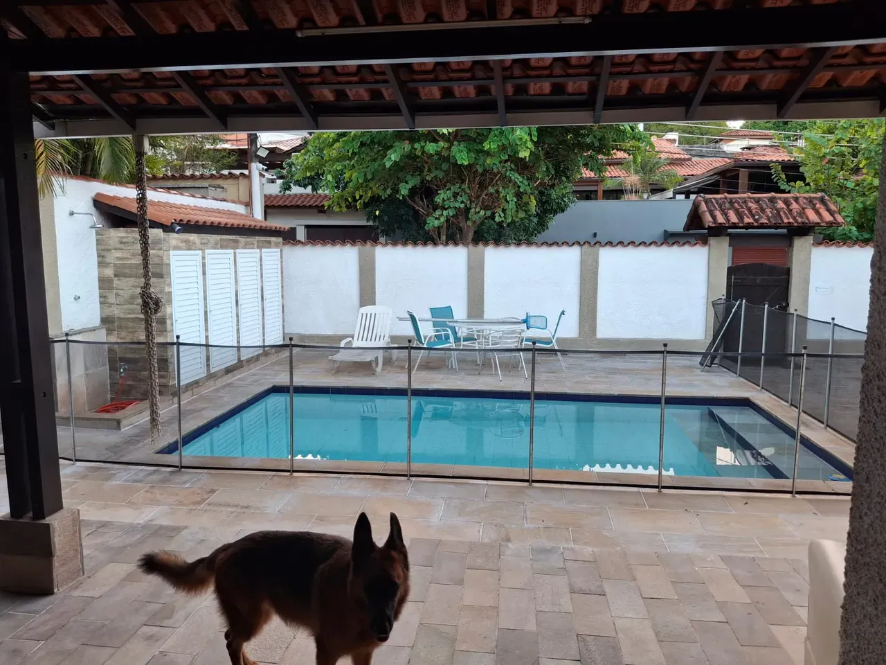 Furnished single-story house with 4 bedrooms and 3 baths — photo 23