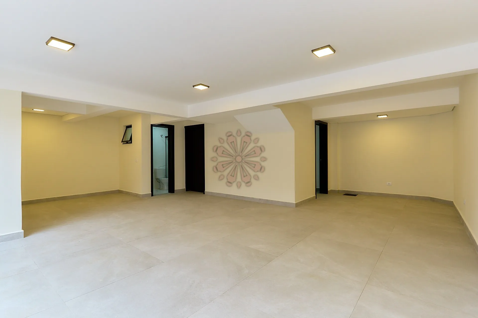 House with 4 bedrooms, 3 bathrooms and 3 parking spaces — photo 41