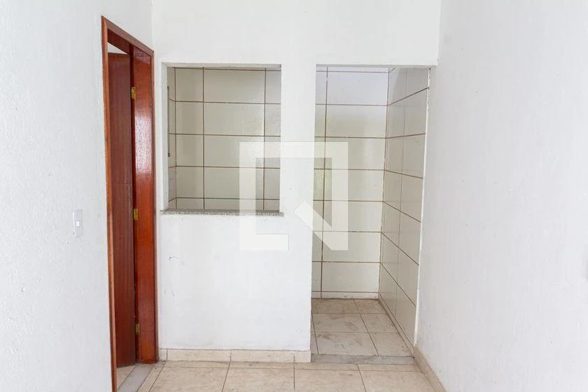 38 m² unfurnished studio with private garden and 1 parking — photo 35