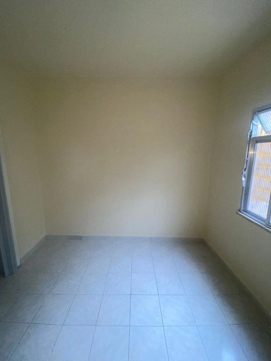 Single-storey house with 1 bedroom and tiled floors — photo 4