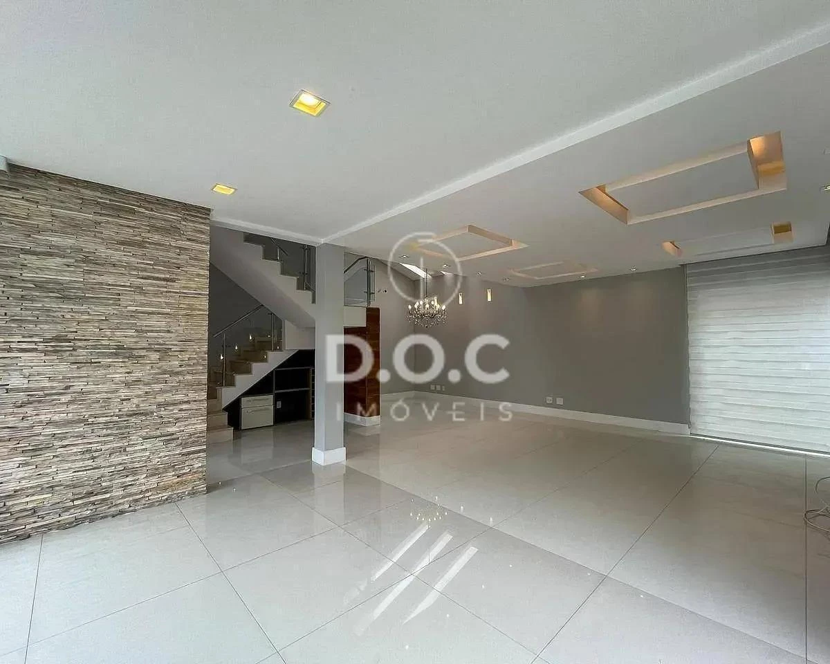 Floor-to-ceiling windows in a 5-bedroom house, 300 m² — photo 26