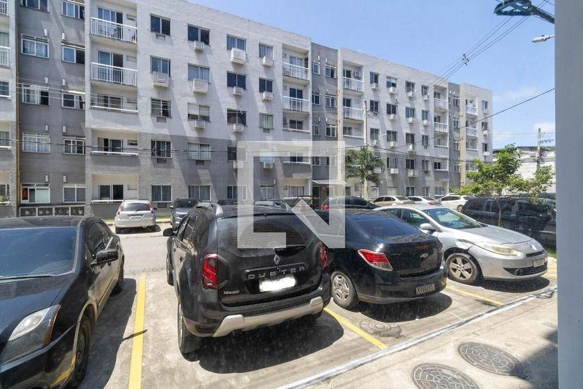 2-bedroom apartment in a building with a gym — photo 13