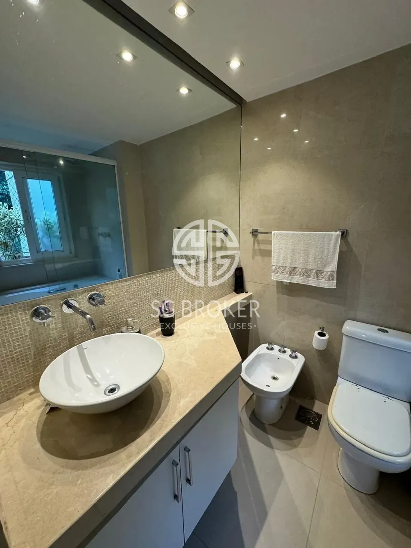 Water view in a 3-bedroom apartment, 116 m² — photo 23