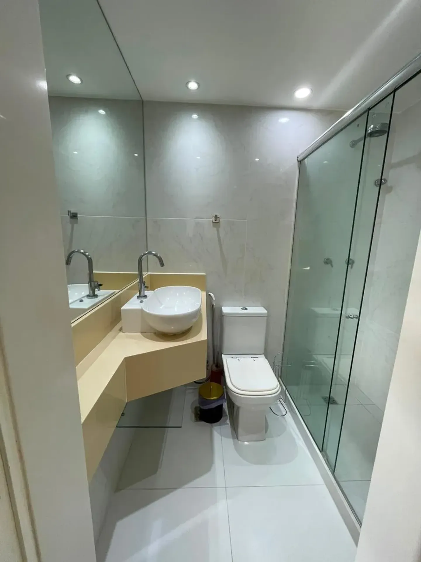 121 m² apartment with 3 bedrooms and 4 bathrooms — photo 15