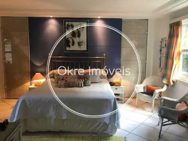 House with 5 bedrooms and 3 bathrooms with a washer — photo 20