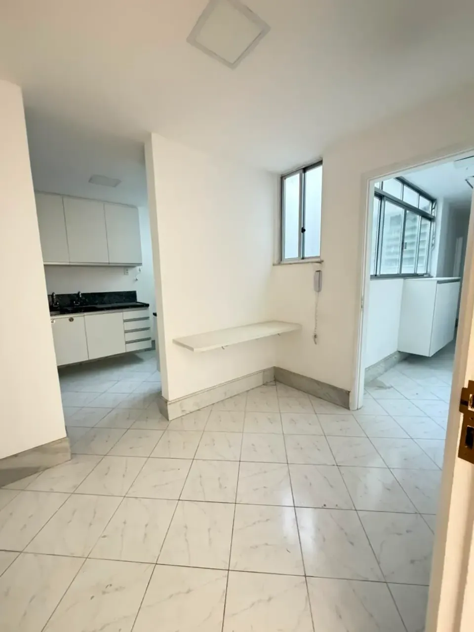 131 m² apartment with 3 bedrooms and 2 bathrooms — photo 11