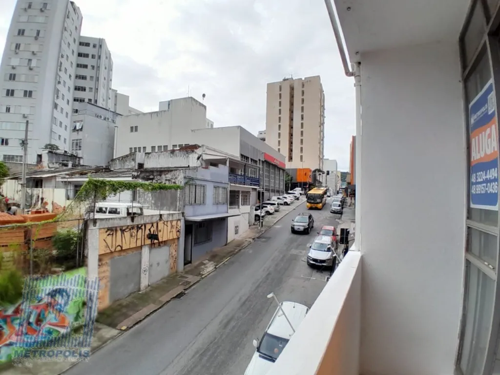 Apartamento de 61 m² con 2 dormitorios y balcón — photo 4