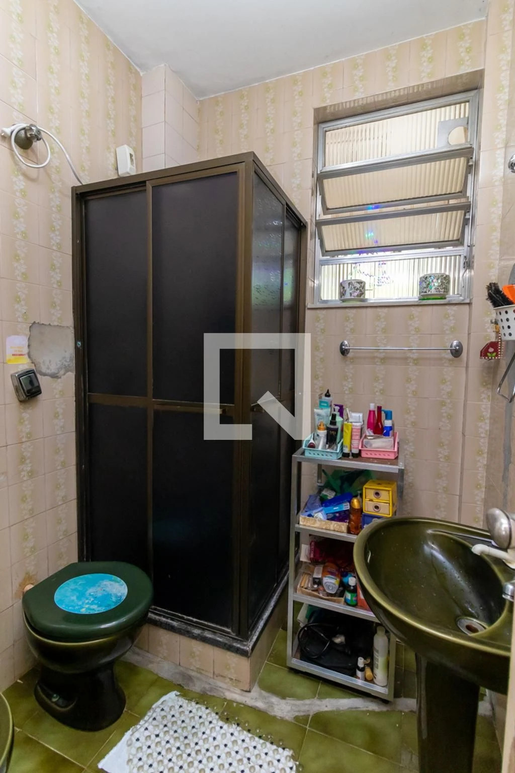 Furnished 2-bedroom apartment with private BBQ area — photo 34