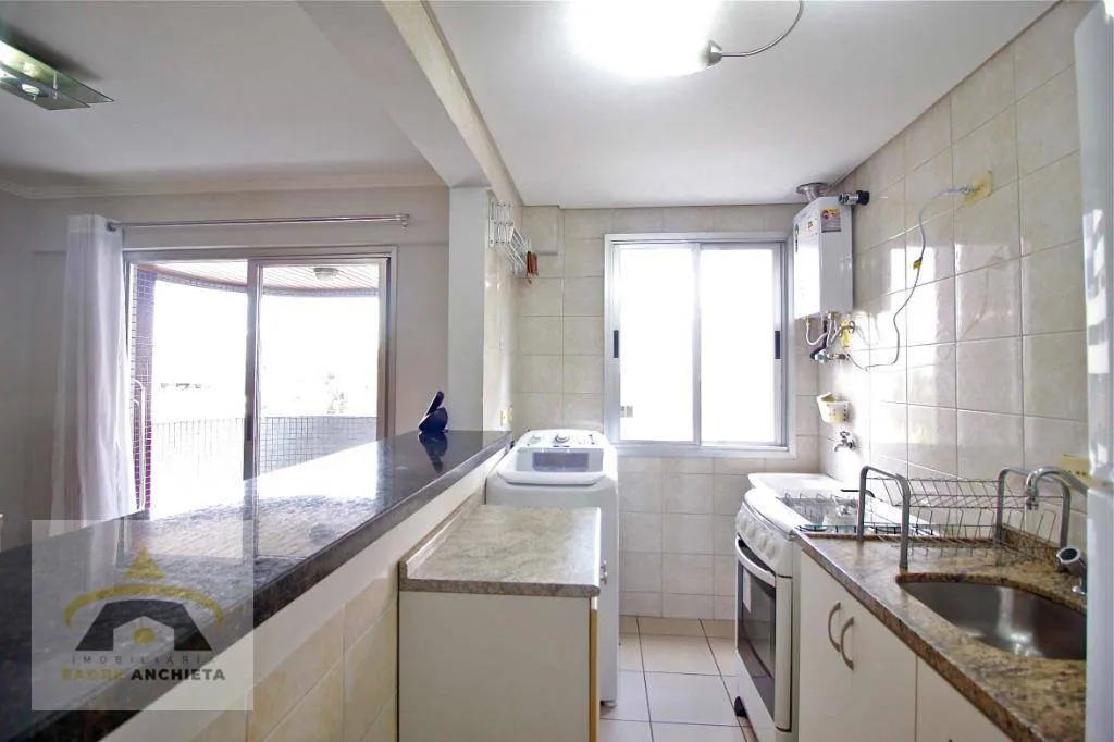 2-bedroom apartment with an American-style kitchen — photo 8