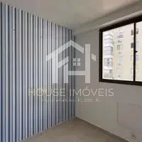 2-bedroom apartment in a building with a tennis court — photo 3