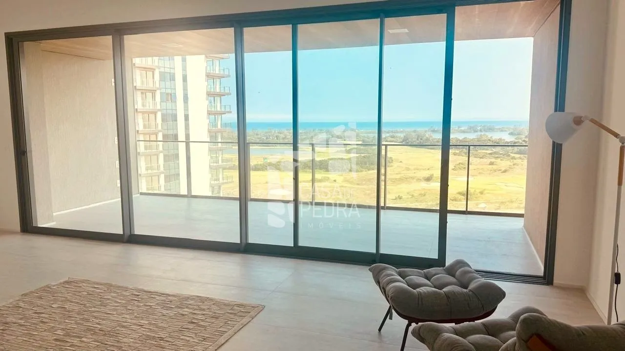 196 m² apartment with 4 bedrooms and 4 bathrooms — photo 4
