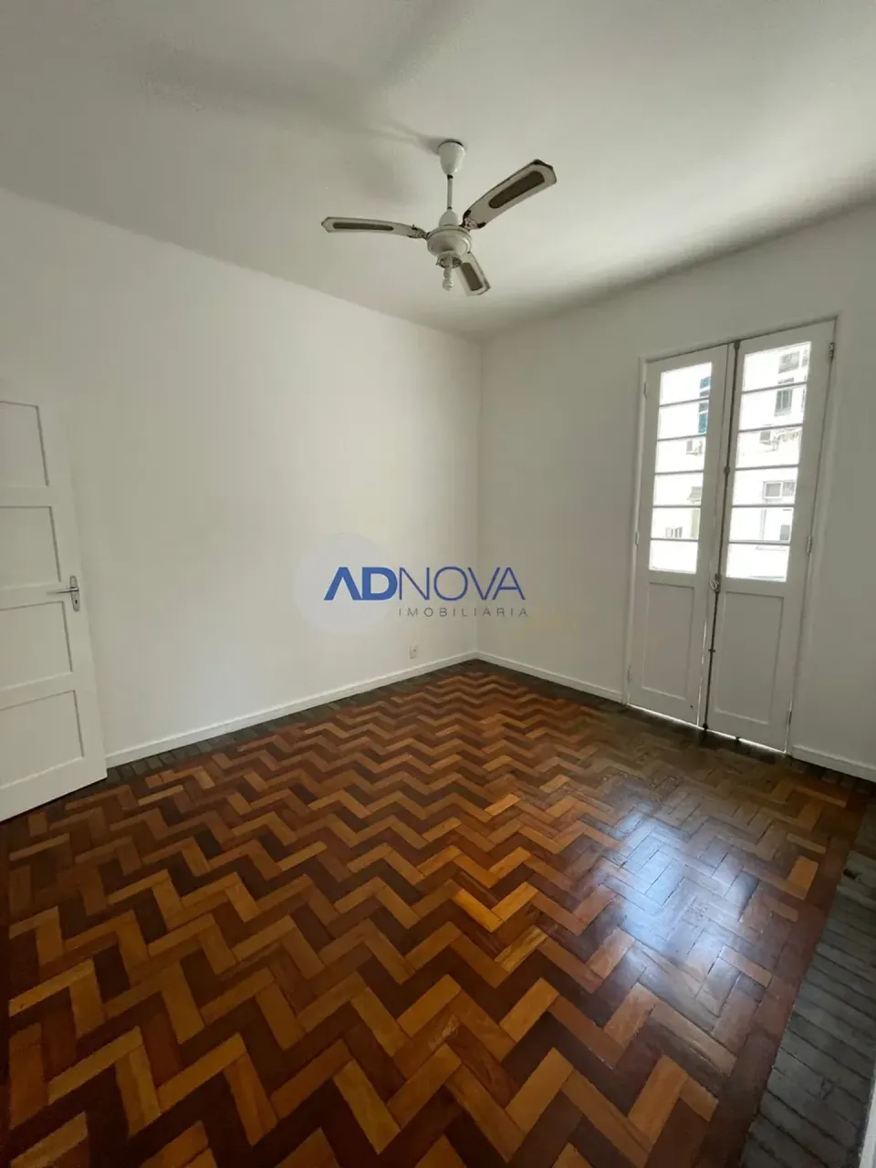 Apartamento de 50 m² com cozinha fechada e varanda — photo 7