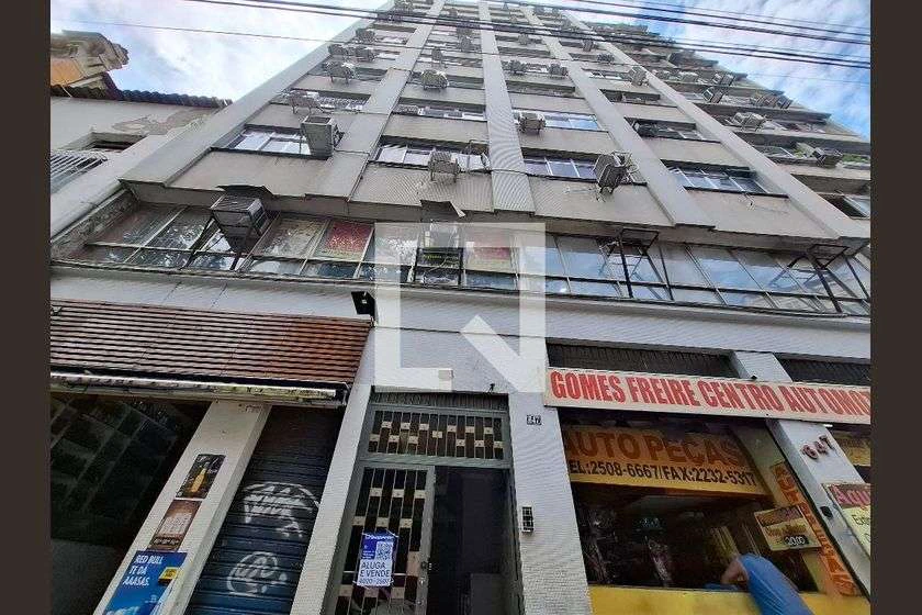 45 m² apartment with 1 bedroom, modern kitchen and gas stove — photo 20